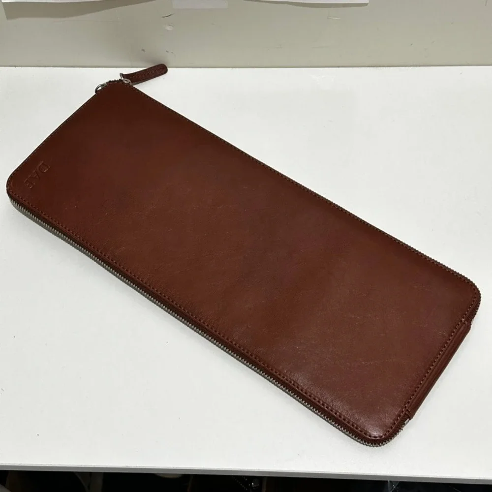 RedEnvelope Brown Leather Travel Tech Tie Organizer Zip Folio Case DAF Initials